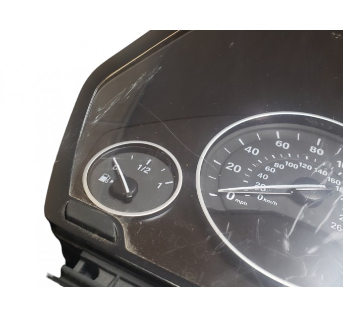приборка щиток ЦАРАПИНЫ под проекцию BMW F30 2010-2018 62109295856 62109311392