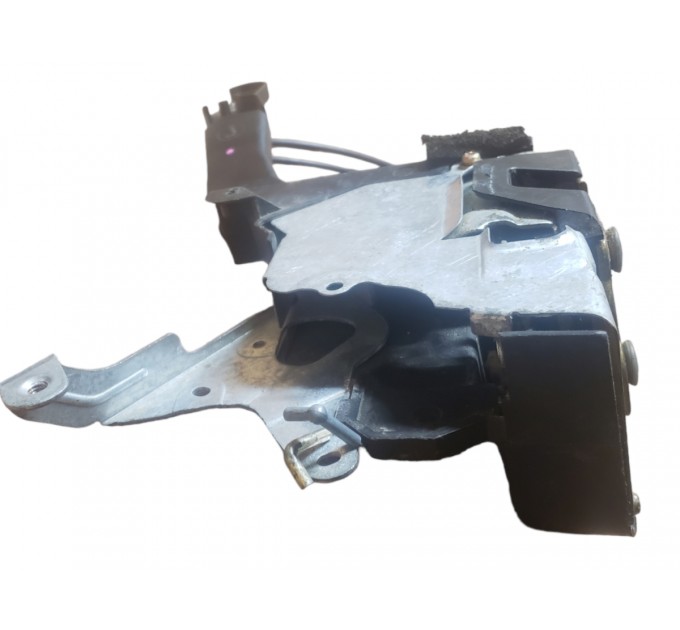 Замок двери передней правой без електрической части Toyota Rav 4 CA20 2000-2005 6932042360