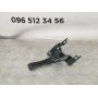 Кронштейн радіатора верхній центральний MAZDA CX-7 2,3 (2006-2012) EG215215Y