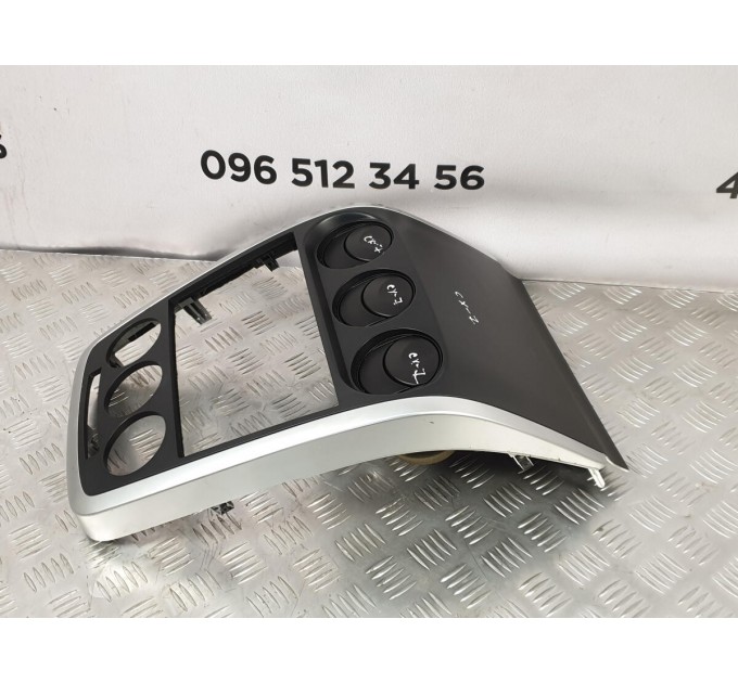 накладка торпедо центральная MAZDA CX-7 2,3 (2006-2012) EG2155210
