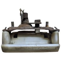 Ручка крышки багажника Mitsubishi Pajero 3 1999-2006 MB669338