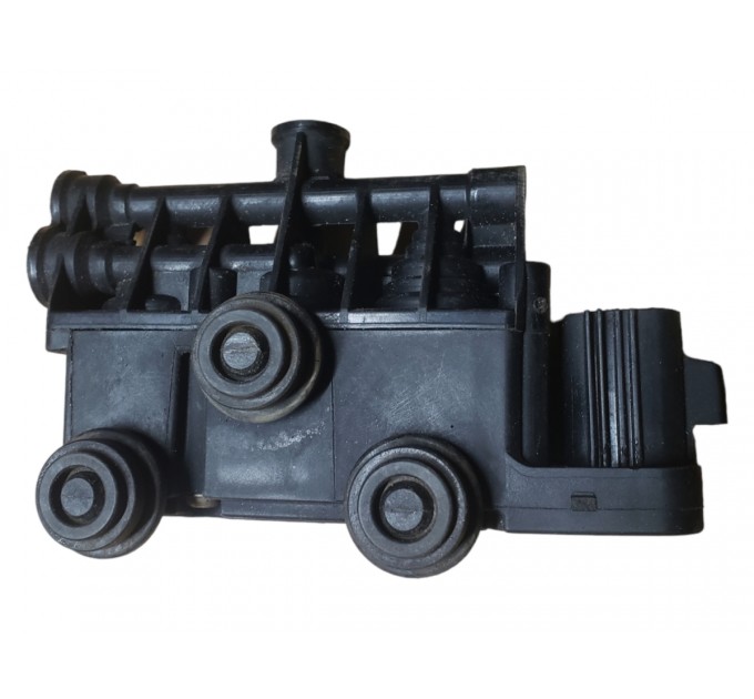 Передний блок клапанов пневмоподвески  Range Rover Sport L320 2004-2013 RVH000095