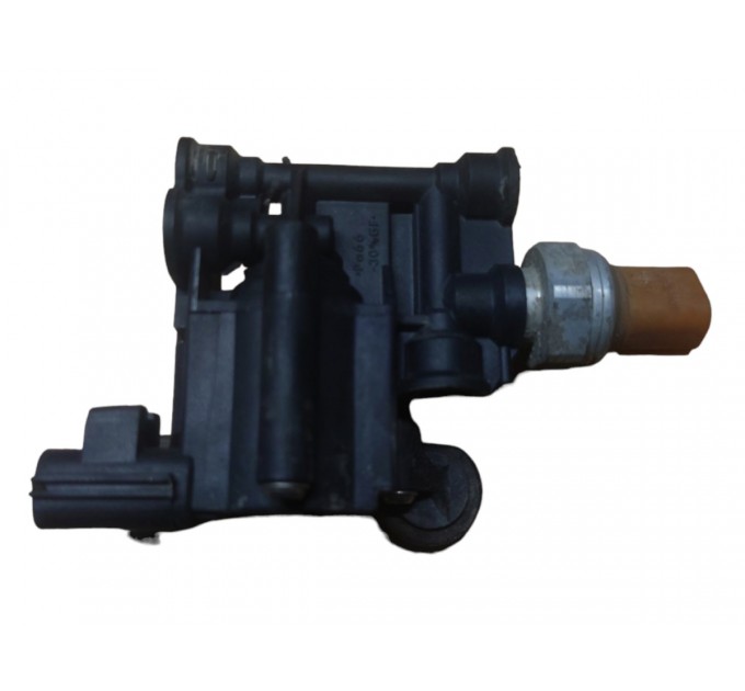 Блок клапанов пневмоподвески центральный Range Rover Sport L320 2004-2013 RVH000046