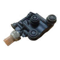 Блок клапанов пневмоподвески центральный Range Rover Sport L320 2004-2013 RVH000046