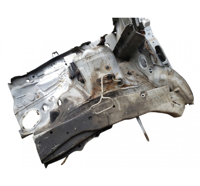 Лонжерон передний правый Nissan X-Trail T30 2002-2008 641008H930