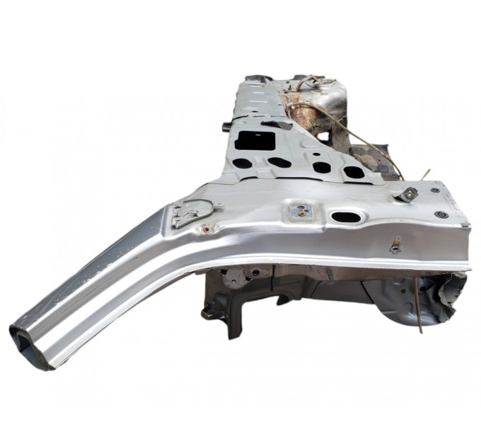 Лонжерон передний правый Nissan X-Trail T30 2002-2008 641008H930