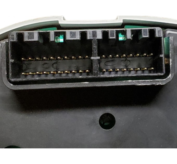 Щиток панель приборов Hyundai Sonata NF 2004-2009 940033K355