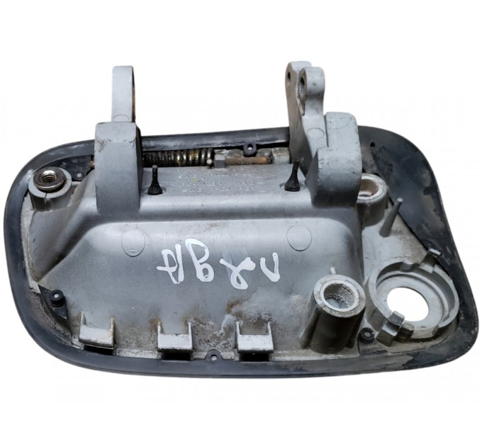 Ручка открытия ляды Toyota RAV4 CA20 2000-2006 6909042060G2