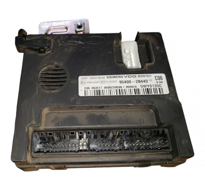Блок комфорта Hyundai Santa-Fe 2 2006-2012 954002B440