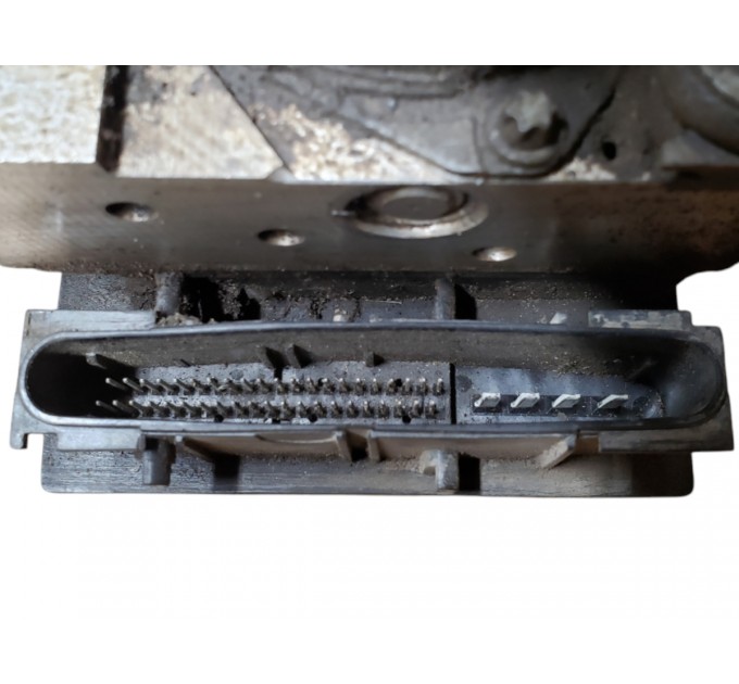 Блок АБС Hyundai Santa-Fe 2 2006-2012 589002B850