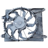 Вентилятор радиатора кондиционера дефект Hyundai Santa-Fe 2 2006-2012 977302B200