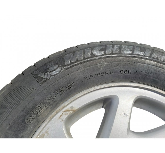 Диск Nissan R15 W6,5 PCD 114.3x5 ET45 DIA66,1 на Nissan Almera N16, Mazda 6 GG 2000-2008 4031548150