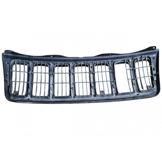 Решетка радиатора дефект Jeep Grand Cherokee WJ 1998-2004 5GL79TRMAA
