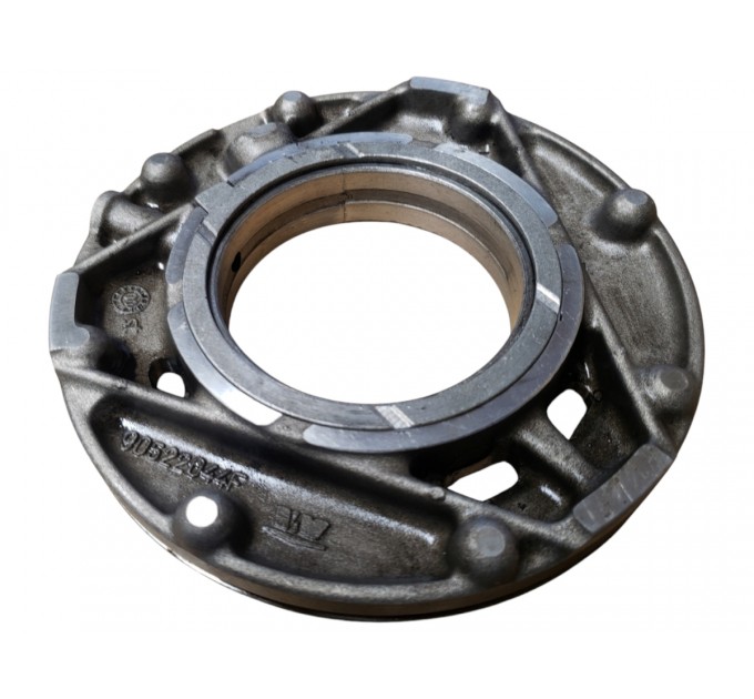 Опора коренного вкладыша коленвала Jeep Grand Cherokee WJ 3.1D 1998-2004 5014975AA