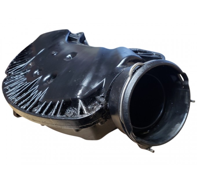 Резонатор воздушного фильтра Jeep Grand Cherokee WK 3.0D 2005-2010 A6421401487