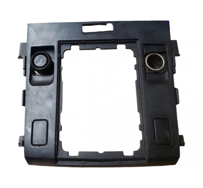 Панель консоли с прикуривателями Suzuki Grand Vitara 2005-2015 7581265J10