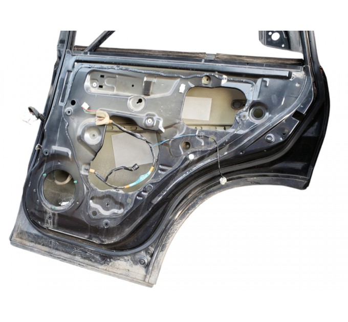 дверь задняя правая suzuki grand vitara 2005-2015 6800365832