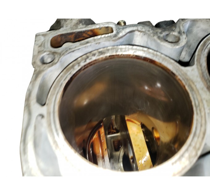 Блок двигателя голый Subaru Legacy BP 2.0 2003-2009 11008AA860