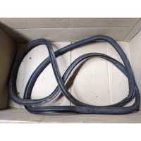 Уплотнитель передней двери Volkswagen Touran 2.0D 2003-2006 1T0867911F