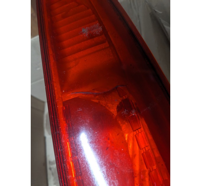 Фонарь задний правый Ford Fiesta 1.3 2002-2008 1437625