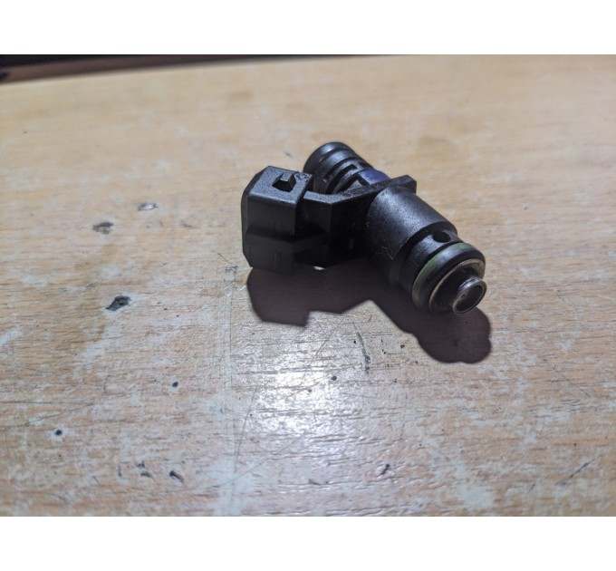Форсунка Ford Fiesta 1.3 2002-2008 1460165