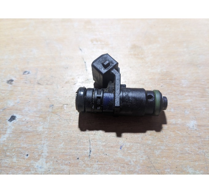 Форсунка Ford Fiesta 1.3 2002-2008 1460165