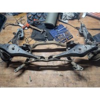 Задняя балка всборе без стабилизатора Volkswagen Touran 2.0D 2003-2006 1K0505315BM