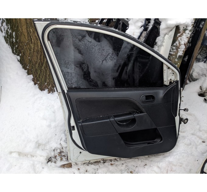 Дверь передняя левая в сборе Ford Fiesta MK5 1.3 2002-2008 1692524