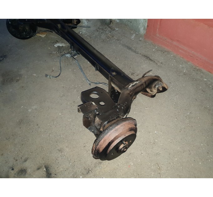 Балка задняя в сборе Ford Fiesta MK5 1.3 2002-2008 1437437