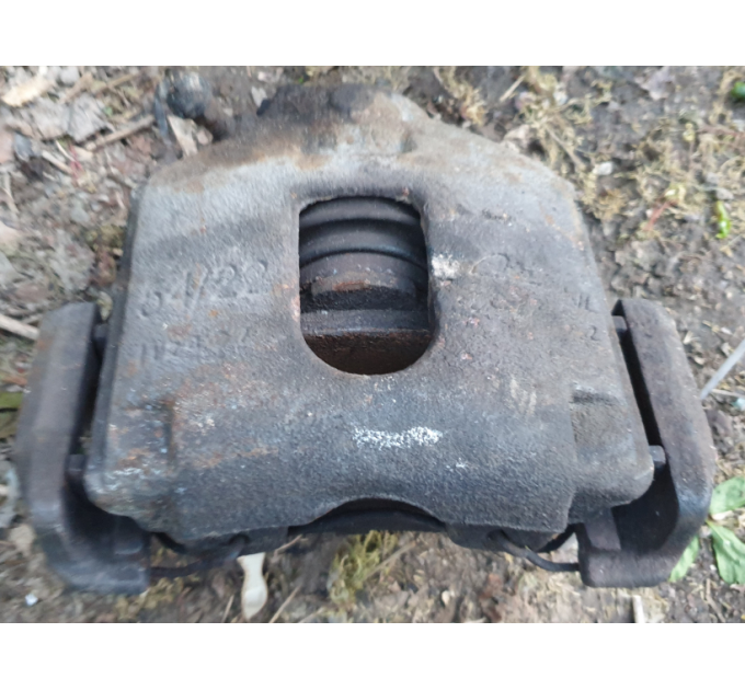 Супорт передний правый Ford Fiesta MK5 1.3 2002-2008 1478474