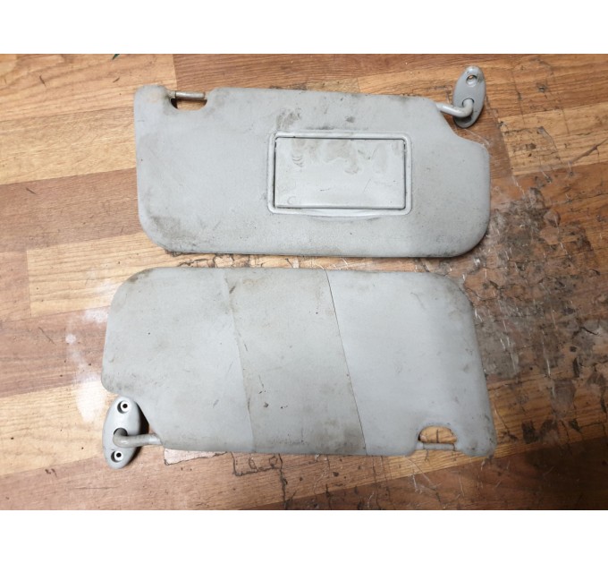 Пара солнцезащитных козырьков Ford Fiesta MK5 1.3 2002-2008 1624475