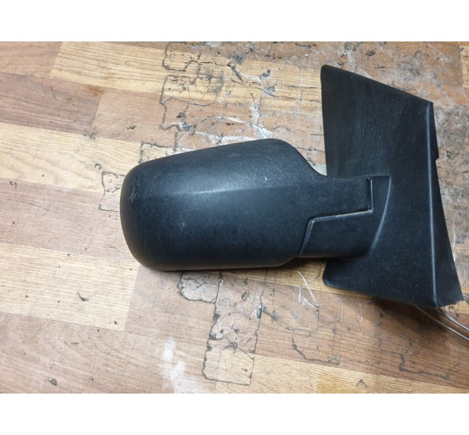Зеркало заднего вида правое Ford Fiesta MK5 1.3 2002-2008 1452852