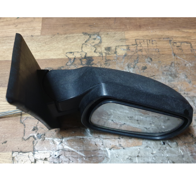 Зеркало заднего вида правое Ford Fiesta MK5 1.3 2002-2008 1452852