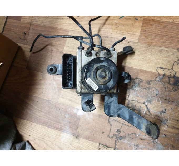 Блок ABS Ford Fiesta MK5 1.3 2002-2008 4S612M110CD