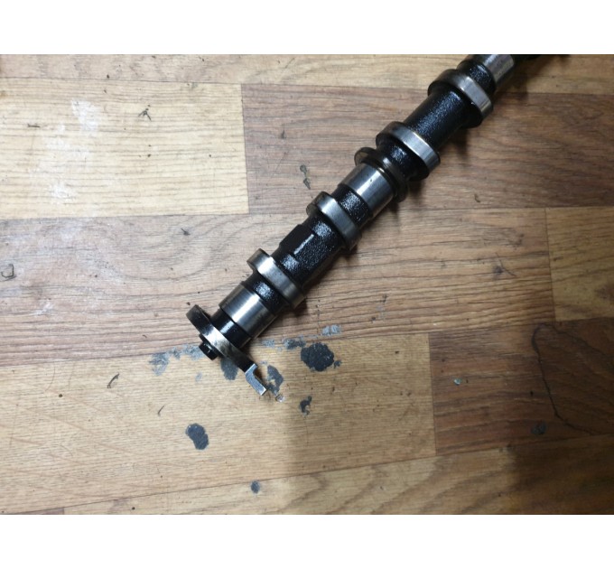 Распредвал впускной Honda CR-V 3 2.2D 2006-2011 14111RBDE00