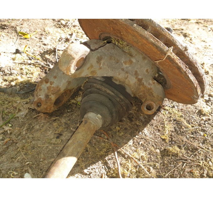 Цапфа передняя правая Ford Fiesta MK5 1.3 2002-2008 1474306
