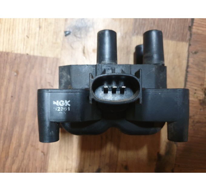 Котушка зажигания Ford Fiesta MK5 1.3 2002-2008 1317972