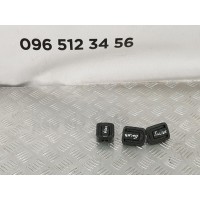 Держатель с багажника Mitsubishi outlander 2,4 (2003-2008) 7272A001XA Держатель с багажника Mitsubishi outlander 2,4 (2003-2008) 7272A001XA