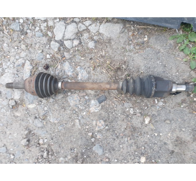 Полуось передняя левая Ford Fiesta MK5 1.3 2002-2008 1493223