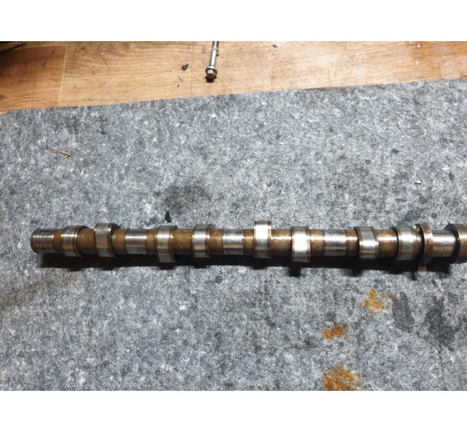 Распредвал Ford Fiesta MK5 1.3 2002-2008 1141144