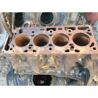 Блок двигателя под проточку Ford Fiesta MK5 1.3 2002-2008 1144333