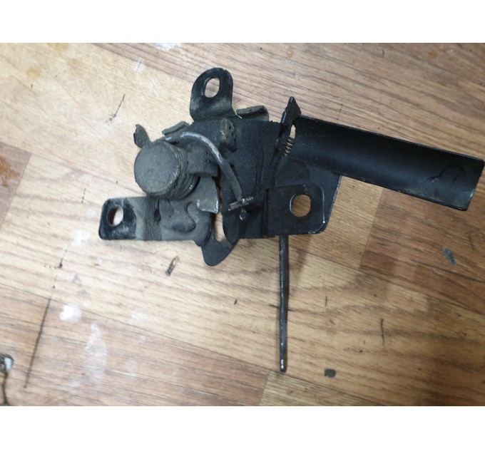 Замок капота Subaru Forester SH 2.0d 2008-2013 57310SC010