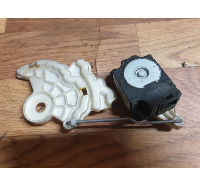 Актуатор заслонки печки Subaru Forester SH 2008-2013 72131FG021