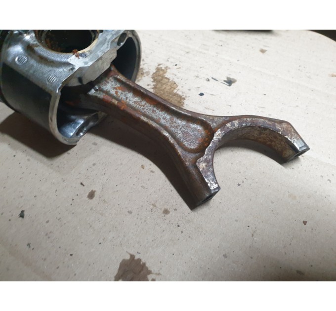 Поршень с шатуном левый Subaru Forester SH 2.0d 2008-2013 12018AB410