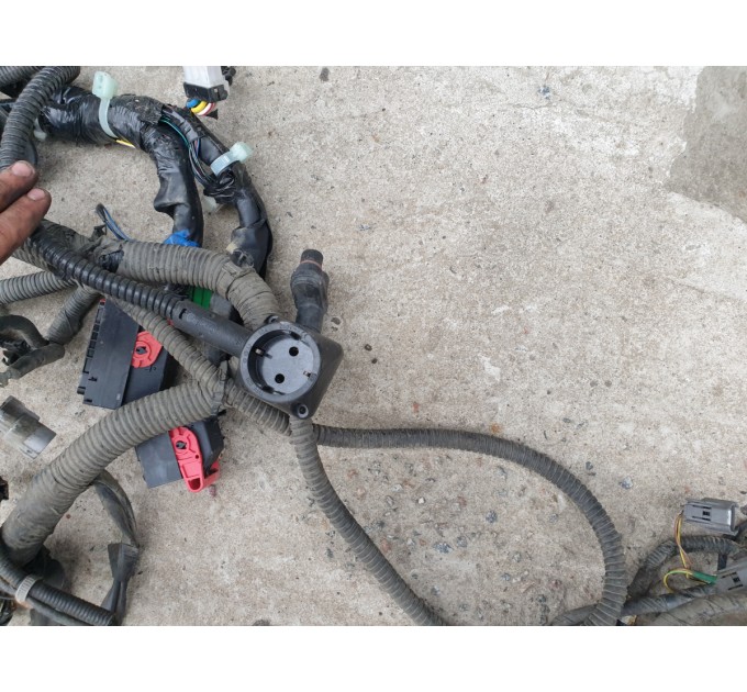 Проводка основная в сборе Subaru Forester SH 2.0d 2008-2013 81304SC211
