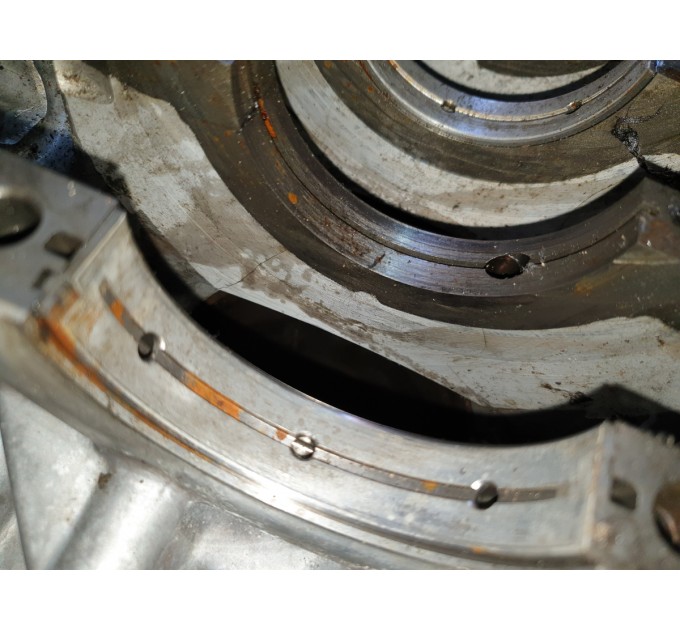 Блок цилиндров в сборе дефект трещины Subaru Forester SH 2.0d 2008-2013 11010AB072