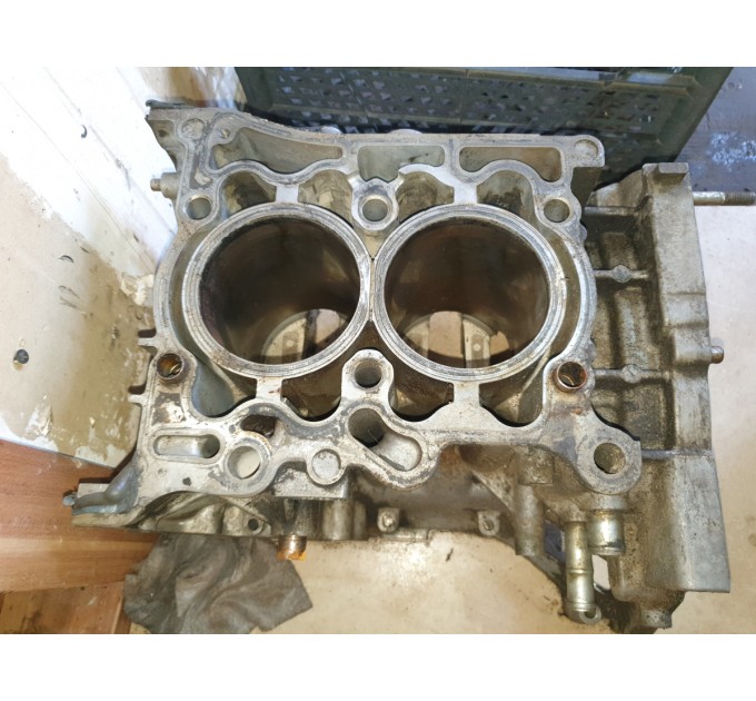 Блок цилиндров в сборе дефект трещины Subaru Forester SH 2.0d 2008-2013 11010AB072