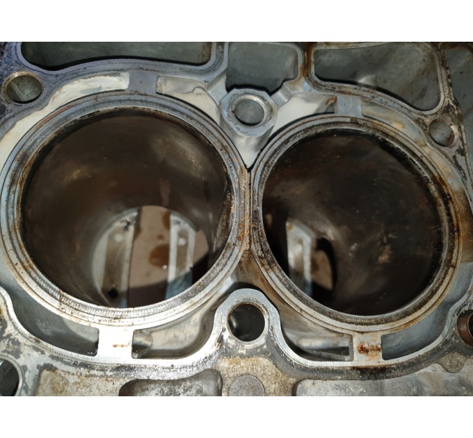Блок цилиндров в сборе дефект трещины Subaru Forester SH 2.0d 2008-2013 11010AB072