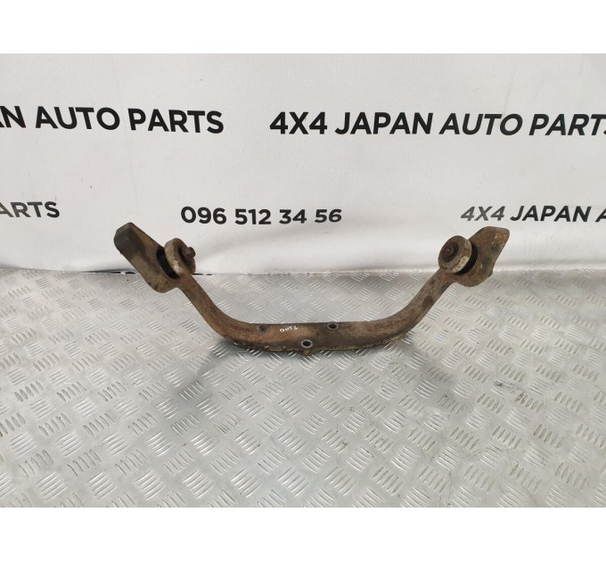 Балка редуктора заднего Mitsubishi outlander 2,4 (2003-2008) MN100011