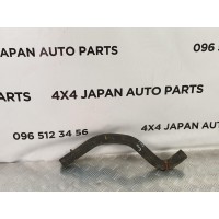 Патрубок радиатора основного нижний Mitsubishi outlander 2,4 (2003-2008) MN135701 Патрубок радиатора основного нижний Mitsubishi outlander 2,4 (2003-2008) MN135701